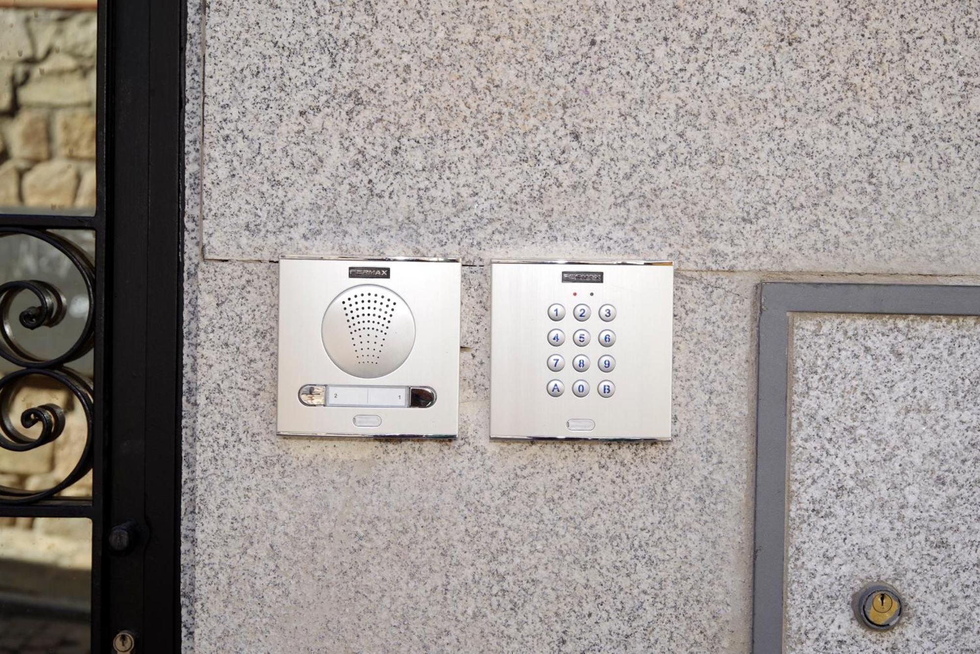 Vallespin 43 Parking, Wifi Ávila Zewnętrze zdjęcie